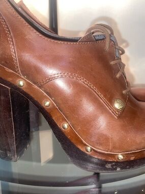 Vince Camuto Leather Lace-Up Oxford Heels